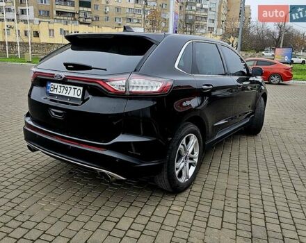 Черный Форд Эдж, объемом двигателя 2 л и пробегом 136 тыс. км за 19700 $, фото 4 на Automoto.ua