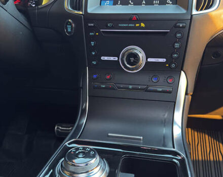 Чорний Форд Едж, об'ємом двигуна 2.7 л та пробігом 68 тис. км за 24500 $, фото 18 на Automoto.ua