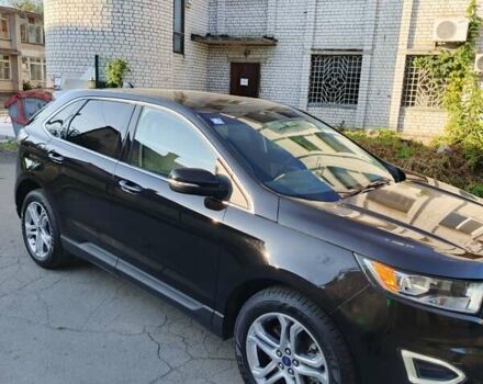 Черный Форд Эдж, объемом двигателя 2 л и пробегом 284 тыс. км за 16000 $, фото 1 на Automoto.ua