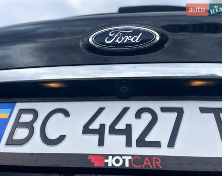 Черный Форд Эдж, объемом двигателя 2 л и пробегом 85 тыс. км за 20700 $, фото 45 на Automoto.ua