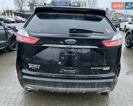 Чорний Форд Едж, об'ємом двигуна 2 л та пробігом 153 тис. км за 13700 $, фото 3 на Automoto.ua
