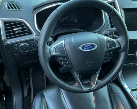 Черный Форд Эдж, объемом двигателя 2 л и пробегом 146 тыс. км за 22500 $, фото 6 на Automoto.ua