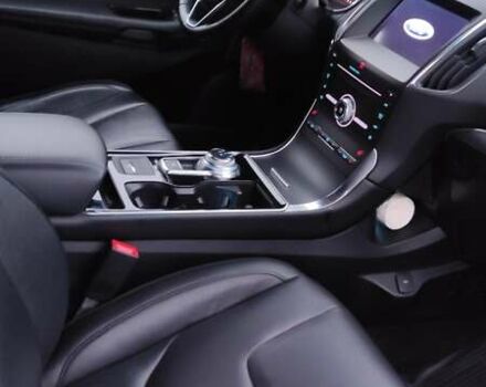 Чорний Форд Едж, об'ємом двигуна 2 л та пробігом 57 тис. км за 24700 $, фото 6 на Automoto.ua