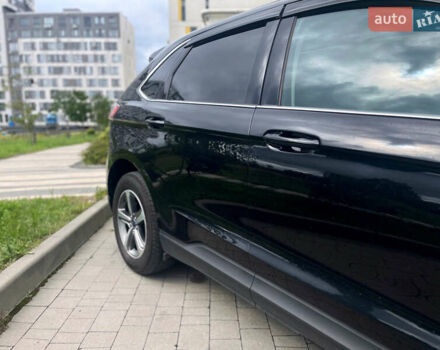 Черный Форд Эдж, объемом двигателя 2 л и пробегом 85 тыс. км за 20700 $, фото 6 на Automoto.ua