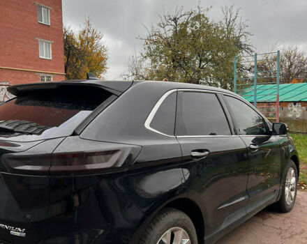 Черный Форд Эдж, объемом двигателя 2 л и пробегом 146 тыс. км за 22500 $, фото 2 на Automoto.ua