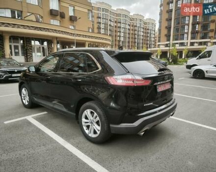 Черный Форд Эдж, объемом двигателя 2 л и пробегом 238 тыс. км за 15900 $, фото 6 на Automoto.ua