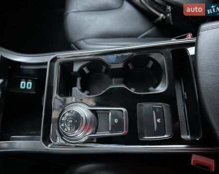 Черный Форд Эдж, объемом двигателя 2 л и пробегом 134 тыс. км за 17900 $, фото 20 на Automoto.ua