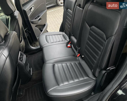 Чорний Форд Едж, об'ємом двигуна 2 л та пробігом 136 тис. км за 17400 $, фото 32 на Automoto.ua