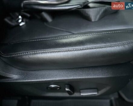 Черный Форд Эдж, объемом двигателя 2 л и пробегом 134 тыс. км за 17900 $, фото 17 на Automoto.ua