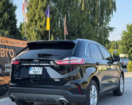 Чорний Форд Едж, об'ємом двигуна 2 л та пробігом 131 тис. км за 19900 $, фото 2 на Automoto.ua