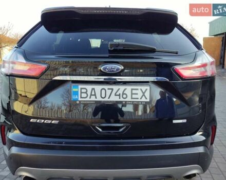Чорний Форд Едж, об'ємом двигуна 2 л та пробігом 39 тис. км за 23500 $, фото 3 на Automoto.ua