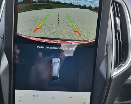 Чорний Форд Едж, об'ємом двигуна 2 л та пробігом 124 тис. км за 21200 $, фото 20 на Automoto.ua