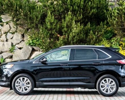 Черный Форд Эдж, объемом двигателя 2 л и пробегом 26 тыс. км за 12500 $, фото 3 на Automoto.ua