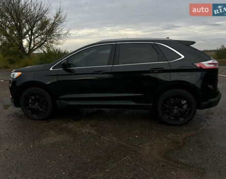 Черный Форд Эдж, объемом двигателя 2 л и пробегом 42 тыс. км за 22000 $, фото 4 на Automoto.ua