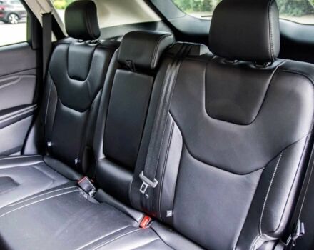 Черный Форд Эдж, объемом двигателя 2 л и пробегом 26 тыс. км за 12500 $, фото 18 на Automoto.ua