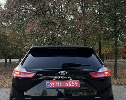 Чорний Форд Едж, об'ємом двигуна 2 л та пробігом 80 тис. км за 19999 $, фото 3 на Automoto.ua