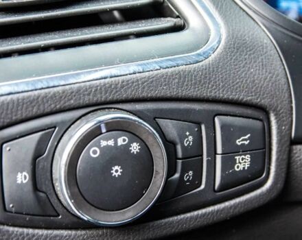 Черный Форд Эдж, объемом двигателя 2 л и пробегом 26 тыс. км за 12500 $, фото 15 на Automoto.ua