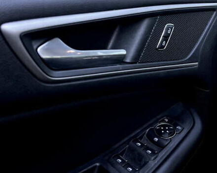 Чорний Форд Едж, об'ємом двигуна 2 л та пробігом 80 тис. км за 19999 $, фото 21 на Automoto.ua