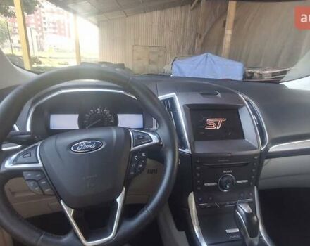 Красный Форд Эдж, объемом двигателя 3.5 л и пробегом 196 тыс. км за 18900 $, фото 8 на Automoto.ua