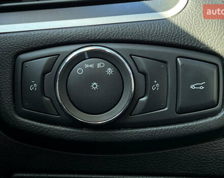 Красный Форд Эдж, объемом двигателя 2 л и пробегом 112 тыс. км за 14999 $, фото 15 на Automoto.ua