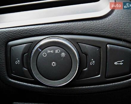 Красный Форд Эдж, объемом двигателя 2 л и пробегом 89 тыс. км за 14300 $, фото 8 на Automoto.ua