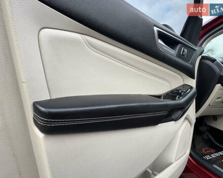 Красный Форд Эдж, объемом двигателя 2 л и пробегом 186 тыс. км за 14333 $, фото 50 на Automoto.ua