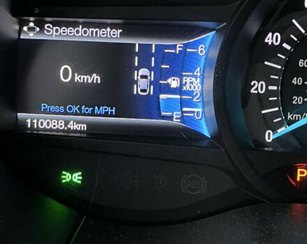 Красный Форд Эдж, объемом двигателя 2.72 л и пробегом 110 тыс. км за 19800 $, фото 5 на Automoto.ua