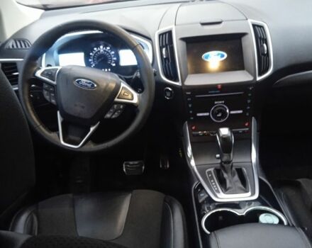 Красный Форд Эдж, объемом двигателя 2.7 л и пробегом 202 тыс. км за 15400 $, фото 5 на Automoto.ua