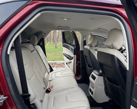 Красный Форд Эдж, объемом двигателя 2 л и пробегом 186 тыс. км за 14333 $, фото 36 на Automoto.ua