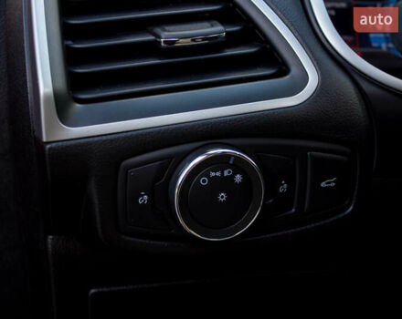 Красный Форд Эдж, объемом двигателя 3.5 л и пробегом 135 тыс. км за 15900 $, фото 35 на Automoto.ua