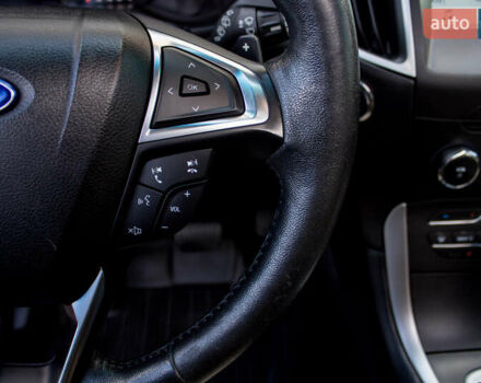 Красный Форд Эдж, объемом двигателя 3.5 л и пробегом 135 тыс. км за 15900 $, фото 39 на Automoto.ua