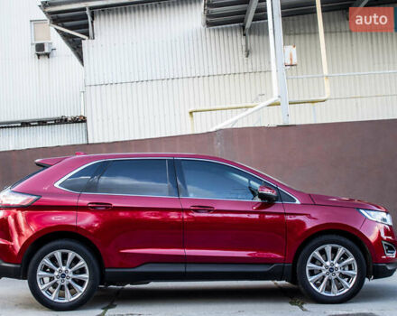 Красный Форд Эдж, объемом двигателя 3.5 л и пробегом 135 тыс. км за 15900 $, фото 5 на Automoto.ua