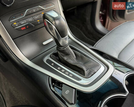 Червоний Форд Едж, об'ємом двигуна 2 л та пробігом 153 тис. км за 15900 $, фото 44 на Automoto.ua