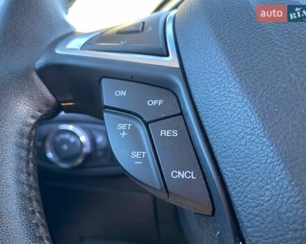 Червоний Форд Едж, об'ємом двигуна 2 л та пробігом 69 тис. км за 18790 $, фото 16 на Automoto.ua