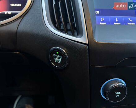 Красный Форд Эдж, объемом двигателя 2 л и пробегом 193 тыс. км за 16500 $, фото 41 на Automoto.ua