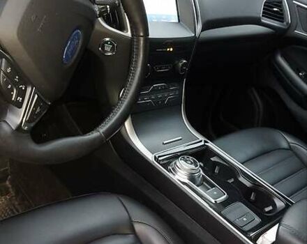 Красный Форд Эдж, объемом двигателя 2 л и пробегом 123 тыс. км за 21700 $, фото 3 на Automoto.ua