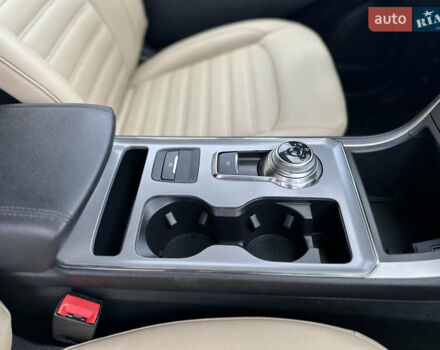 Красный Форд Эдж, объемом двигателя 2 л и пробегом 105 тыс. км за 22222 $, фото 49 на Automoto.ua