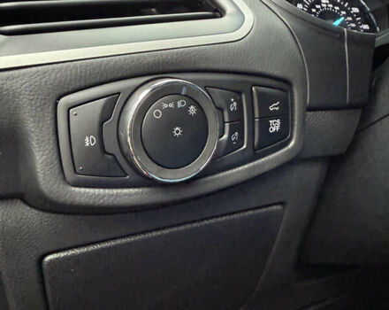 Красный Форд Эдж, объемом двигателя 2 л и пробегом 16 тыс. км за 24000 $, фото 41 на Automoto.ua