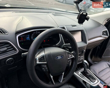 Форд Эдж, объемом двигателя 2 л и пробегом 180 тыс. км за 15600 $, фото 4 на Automoto.ua
