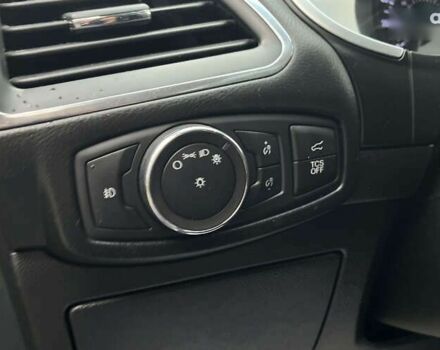 Форд Едж, об'ємом двигуна 2 л та пробігом 151 тис. км за 20200 $, фото 19 на Automoto.ua