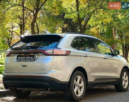 Сірий Форд Едж, об'ємом двигуна 2 л та пробігом 284 тис. км за 11999 $, фото 7 на Automoto.ua