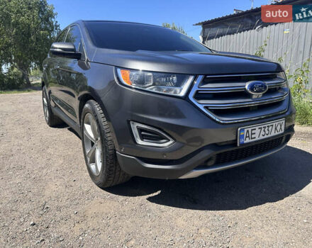 Серый Форд Эдж, объемом двигателя 2 л и пробегом 125 тыс. км за 18000 $, фото 6 на Automoto.ua