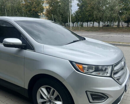 Сірий Форд Едж, об'ємом двигуна 2 л та пробігом 146 тис. км за 15799 $, фото 3 на Automoto.ua