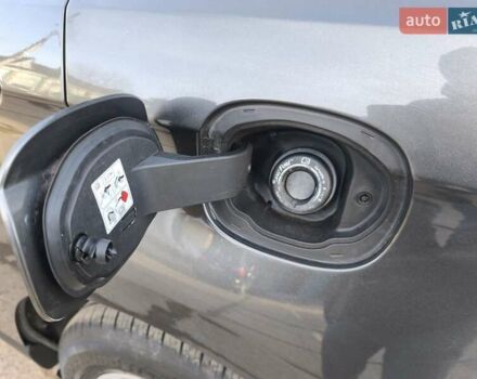 Серый Форд Эдж, объемом двигателя 2 л и пробегом 99 тыс. км за 14000 $, фото 46 на Automoto.ua