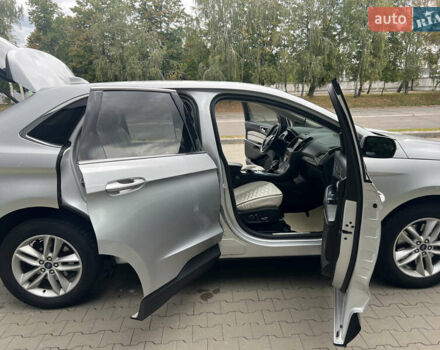 Сірий Форд Едж, об'ємом двигуна 2 л та пробігом 146 тис. км за 15799 $, фото 46 на Automoto.ua
