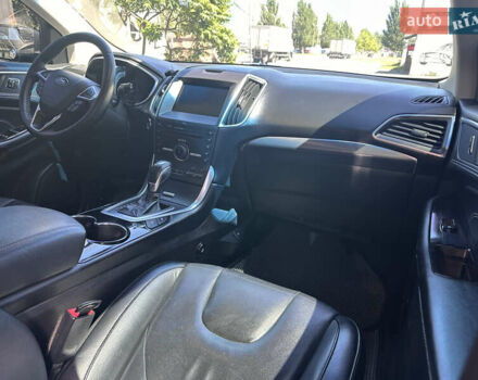 Серый Форд Эдж, объемом двигателя 2 л и пробегом 125 тыс. км за 18000 $, фото 10 на Automoto.ua