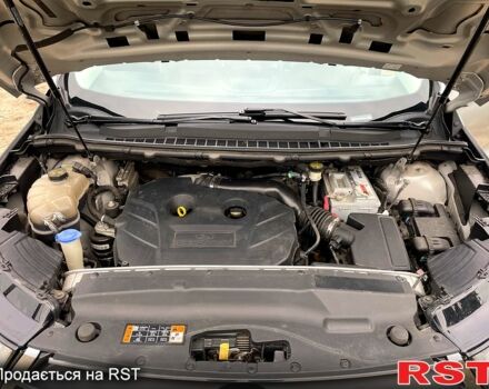 Сірий Форд Едж, об'ємом двигуна 2 л та пробігом 197 тис. км за 15100 $, фото 11 на Automoto.ua