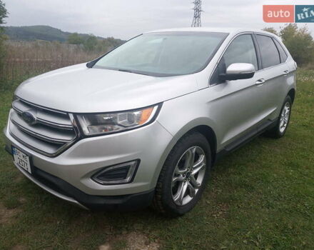 Серый Форд Эдж, объемом двигателя 2 л и пробегом 151 тыс. км за 17200 $, фото 3 на Automoto.ua