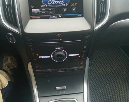 Серый Форд Эдж, объемом двигателя 2 л и пробегом 151 тыс. км за 17200 $, фото 10 на Automoto.ua