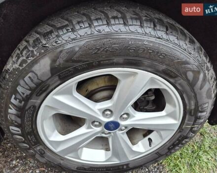 Серый Форд Эдж, объемом двигателя 2 л и пробегом 99 тыс. км за 15700 $, фото 10 на Automoto.ua